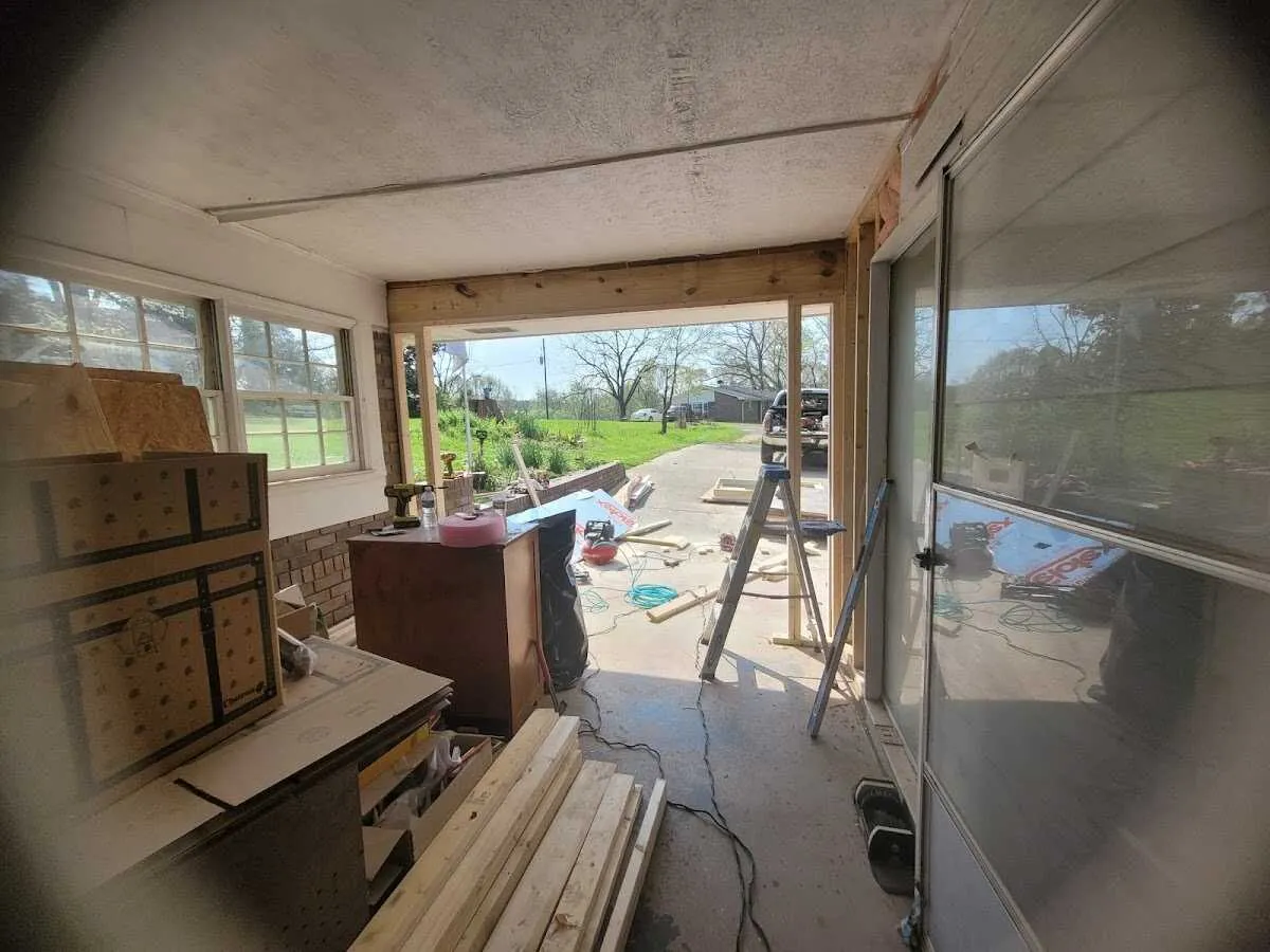 Air movers and dehumidifier for Drying & Dehumidification in Mapleton